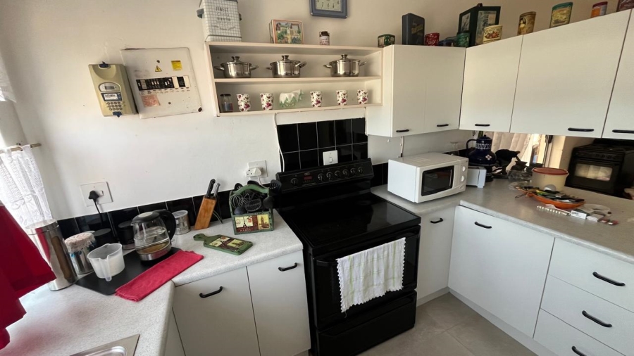 2 Bedroom Property for Sale in Wavecrest Eastern Cape